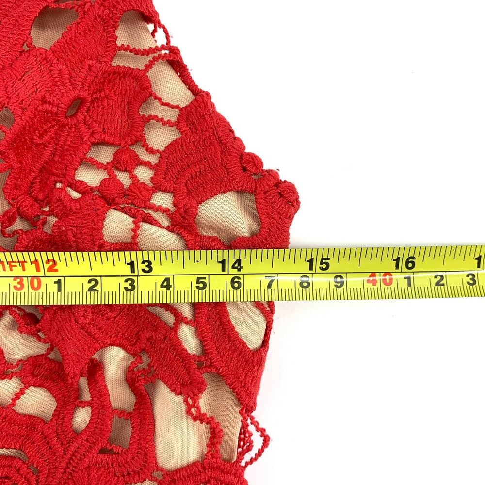 Francesca's Braylee red floral lace A-line dress, Size M - Picture 7 of 11